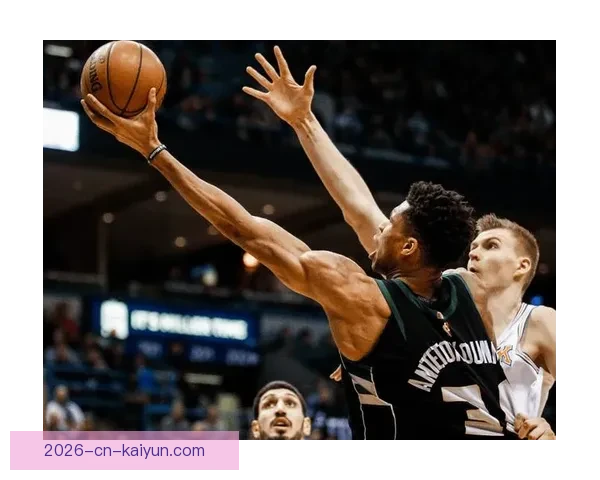 雄鹿出局字母哥发声里弗斯感慨球队健康困扰